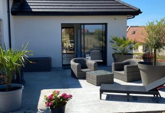 La Pousada allows 18 year olds to book a room