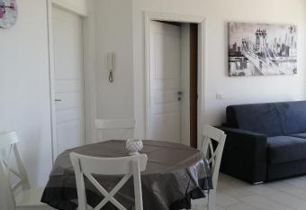 CM HOUSE MARZAMEMI has Smoking/Balcony rooms