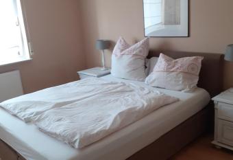 Ferienwohnung Bauer allows 18 year olds to book a room