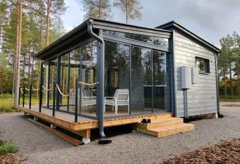 Golf Villa B Siikajoki allows 18 year olds to book a room