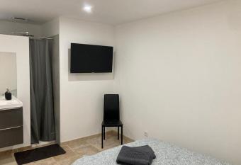 mas feuillade A allows 18 year olds to book a room