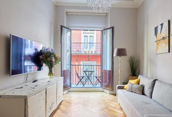 TuApartamento - Zapateria 45 has Balcony rooms