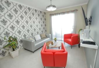 EXCELENT Y NUEVO APT CON PISCINA, WIFI A 3 MIN DEL AEROPUERTO has Balcony rooms