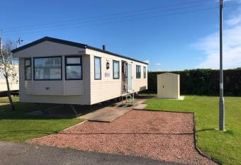Hylton Park Silloth Caravan Holiday Homes allows 18 year olds to book a room
