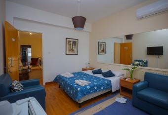 MOUKTARIS SUITES allows 18 year olds to book a room