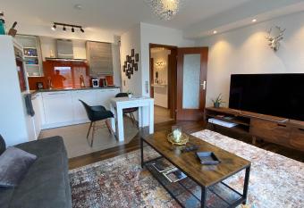 Stilvolle Wohnung in idyllischer Lage neu mit 180cm Bett has Balcony rooms