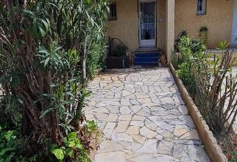 APT en r  sidence VALRAS PLAGE 7 PERS avec PISCINE, bord de MER has Balcony rooms