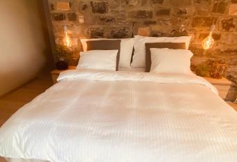 Romantic Suit with jacuzzi has rooms with a private hot tub