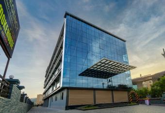 SILVER REGENCY allows 18 year olds to book a room