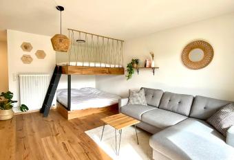 Best Butler Family & Friends Fun Flat Netflix allows 18 year olds to book a room