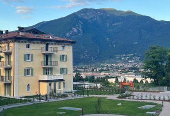 Villa Federica has Balcony rooms