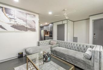 The Sweet Creek Luxurious Villas allows 18 year olds to book a room