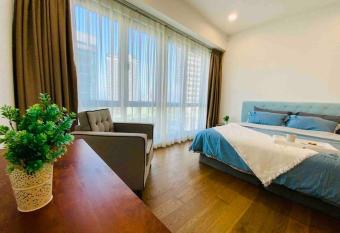 Cozy 1-Bedroom for Staycations @ PUTERI HARBOUR has Balcony rooms