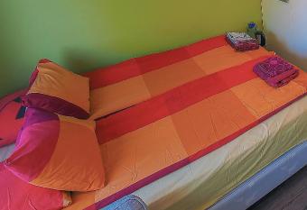 Helsinki ShareLivingRoom-JaettuHuone-                                 into Center-Airport-University has Balcony rooms