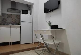 El Tabanquito allows 18 year olds to book a room