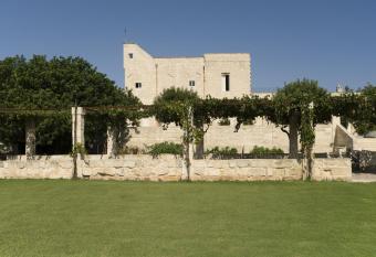 MASSERIA LILEI has Balcony rooms