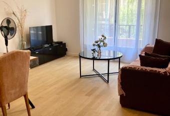 Edouard VII has Balcony rooms