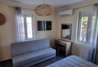 Fifi s luxury apartment has Balcony rooms