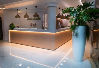 Villa Caribe allows 18 year olds to book a room