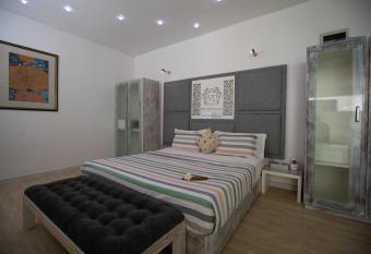 Villa Thawthisa The Boutique Hotel Unawatuna allows 18 year olds to book a room