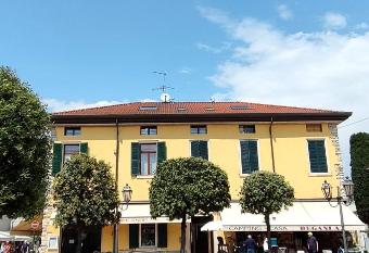 Alla Vecchia Scuola has Balcony rooms