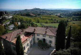 Villa Ducci has Balcony rooms