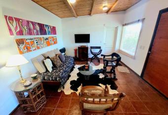 Casona Los Papiros tranquilidad en la naturaleza allows 18 year olds to book a room