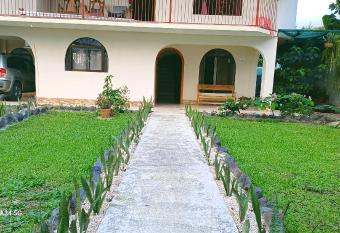 Alina s House has Balcony rooms