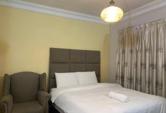 Chic Guest House allows 18 year olds to book a room