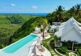 Atalaya Villas Nusa Penida allows 18 year olds to book a room