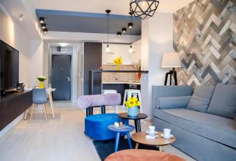 Stylish Studio, Skopje Centre - Private Parking - Panoramic views allows 18 year olds to book a room