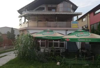 Leone has Balcony rooms