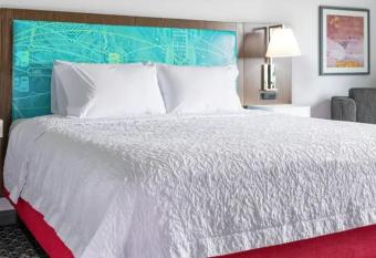 Hampton Inn By Hilton Cornwall allows 18 year olds to book a room