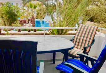 Amazing beachfront, pool and terrace has Balcony rooms