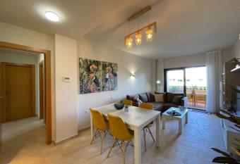 Casadeluxe Plaza Malta has Balcony rooms