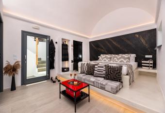 Saint Sin Suites - Adults Only allows 18 year olds to book a room