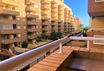 ACV - Costa Caribe I - 2   linea planta 2 norte allows 18 year olds to book a room