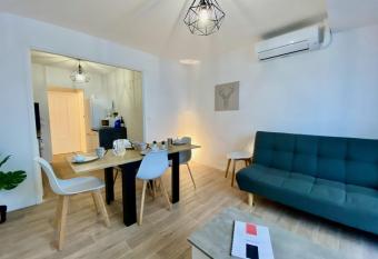 The Carmen has Balcony rooms