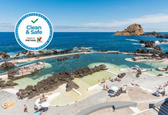 Aqua Natura Madeira has Balcony rooms