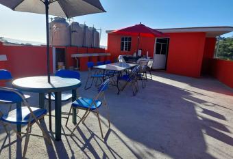 Posada MemeLulu has Balcony rooms