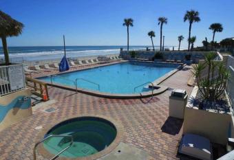 Fountain Beach Resort Studios! has Balcony rooms