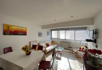 Appartement Camargue Village allows 18 year olds to book a room