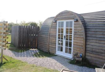 Skipbridge farm glamping allows 18 year olds to book a room