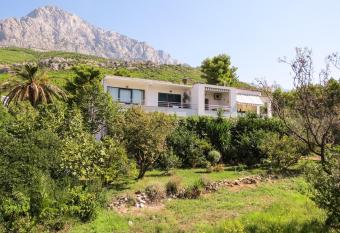 BePina has Balcony rooms