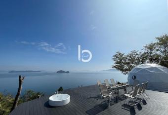 2 BR Villa with Breathtaking Ocean View for 10 Ppl has Balcony rooms