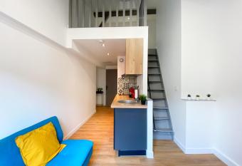 Hypercentre Toulouse 7 : appartement meubl   et   quip   allows 18 year olds to book a room