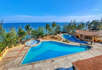 Lux Suites Shanzu Beachfront Apartments has Balcony rooms