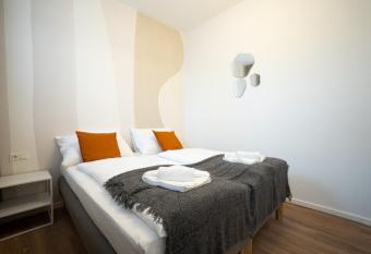 Bright boutique apartment located 15 min from Stephansdom has Balcony rooms