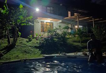 Casa de Descanso Antoju - Finca San Pedro has Balcony rooms