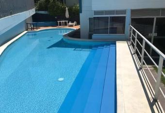 Apartamento con Piscina Privada Condominio en Sopetran has Balcony rooms
